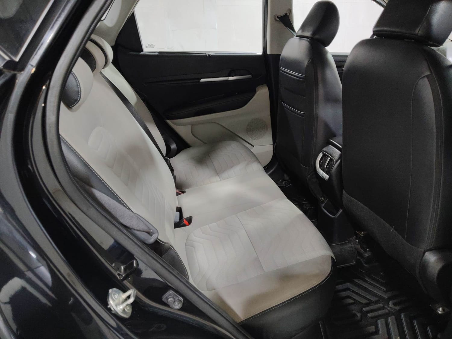 Used 2023 Kia Sonet Used 2023 Kia Sonet