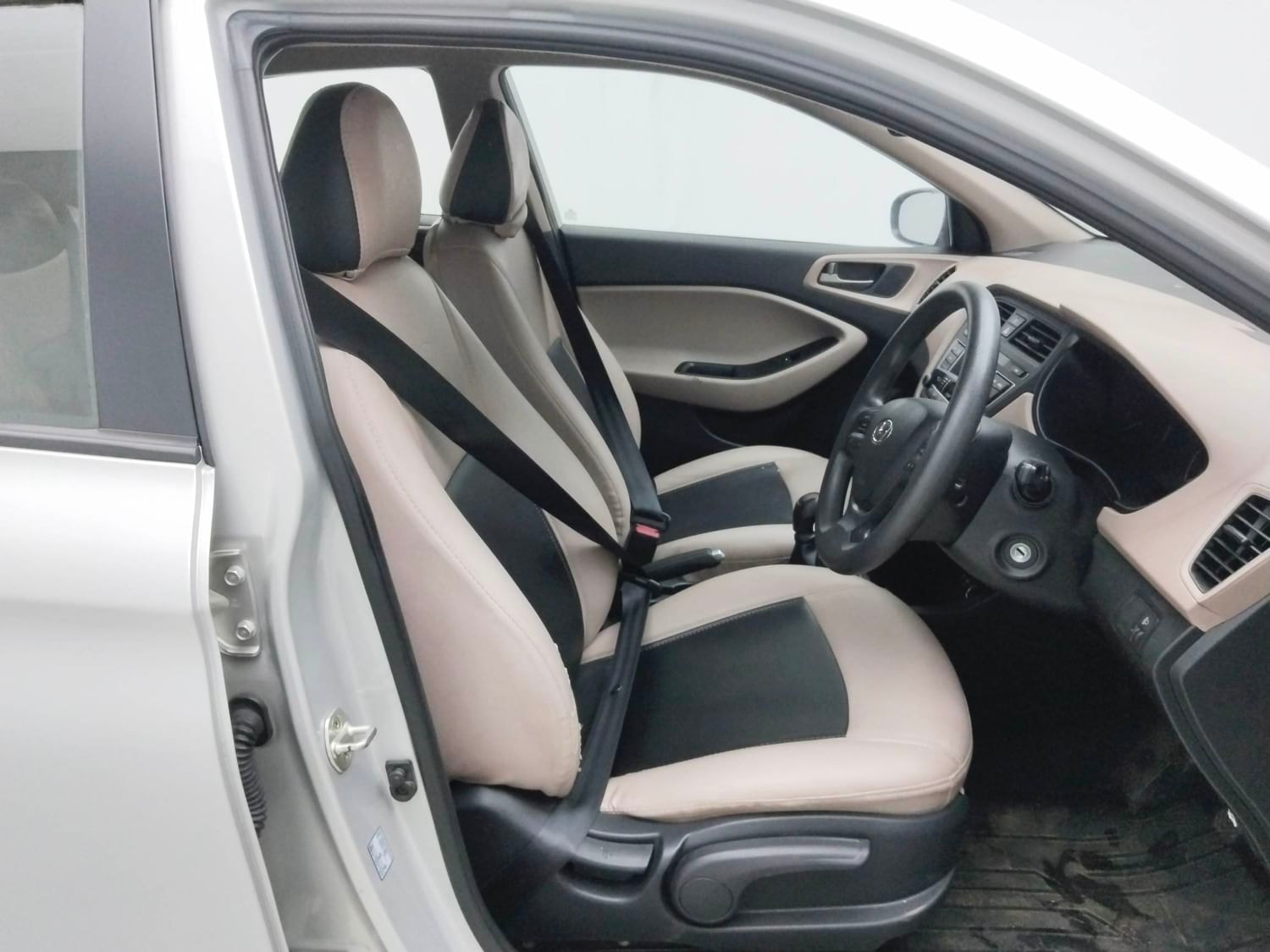 Elite i20 image 17 Elite i20 image 17