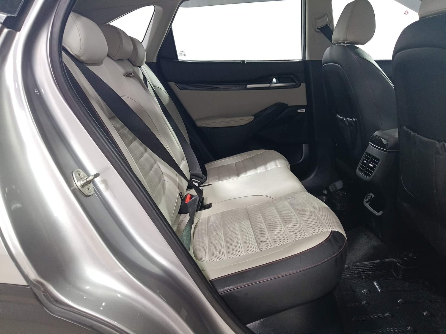 Seltos image 18 Seltos image 18