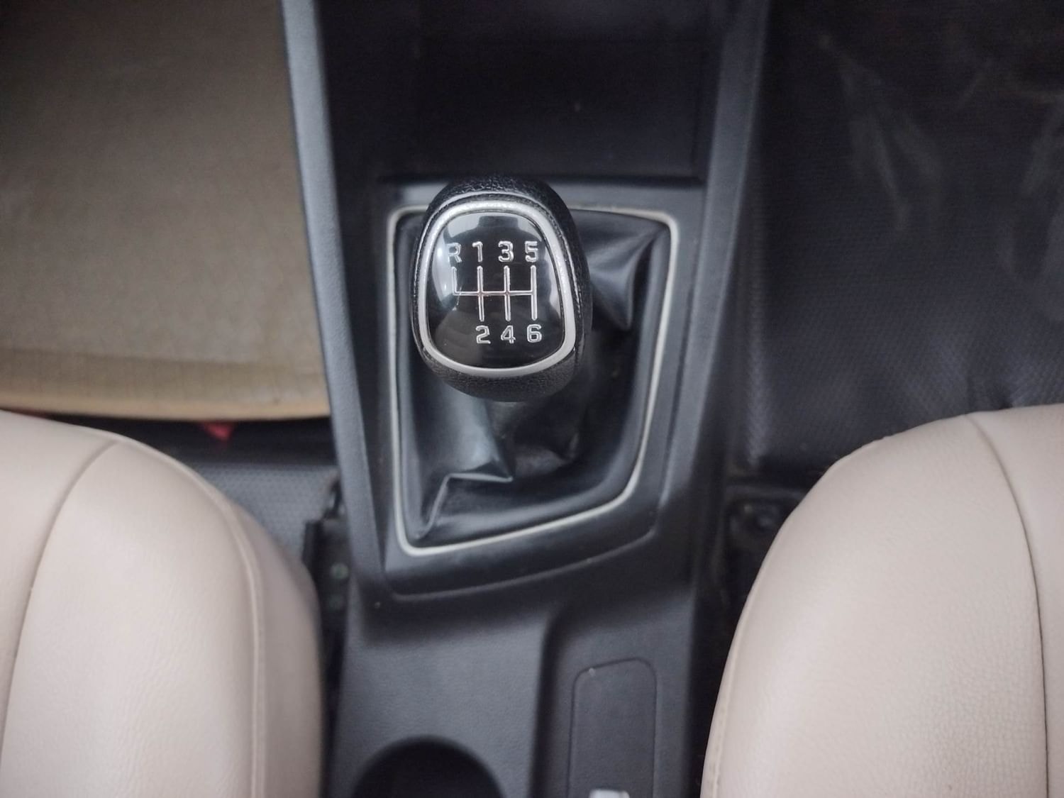 Elite i20 image 16 Elite i20 image 16