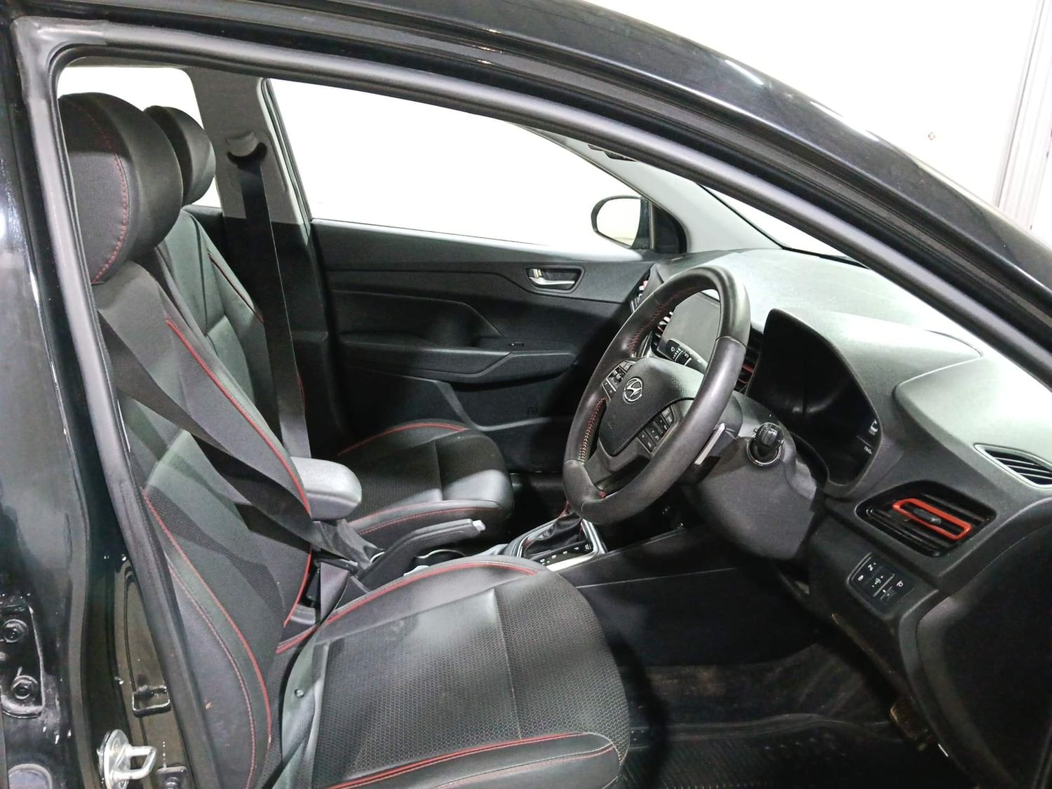 Used 2022 Hyundai Verna Used 2022 Hyundai Verna