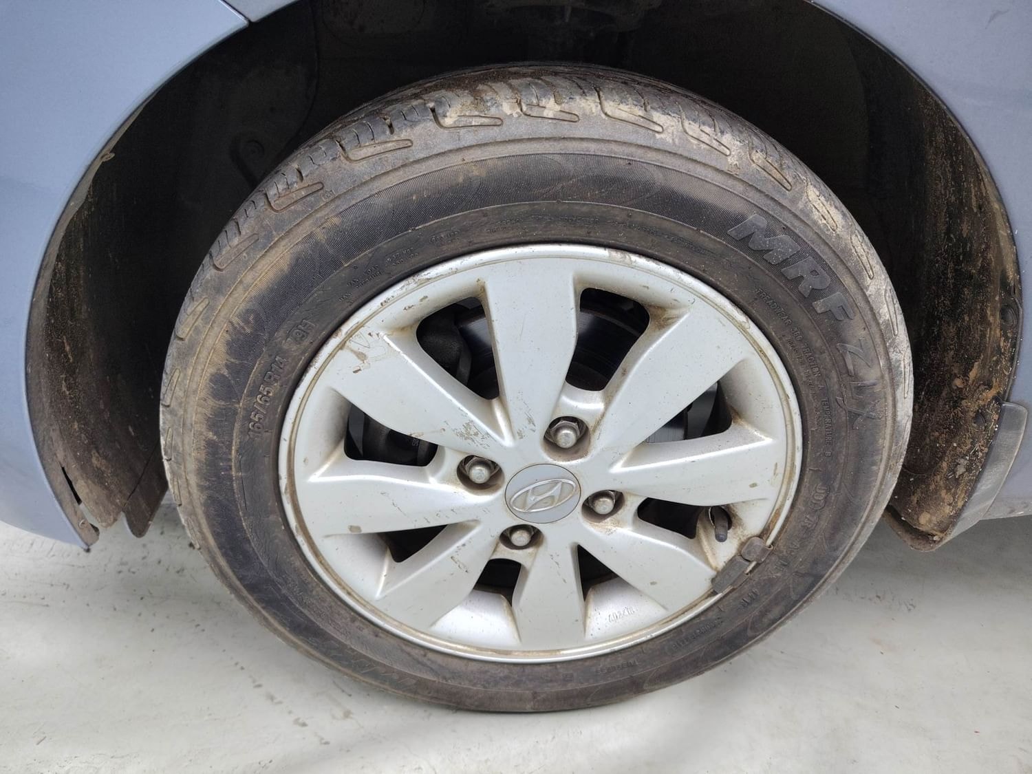 Xcent image 34 Xcent image 34