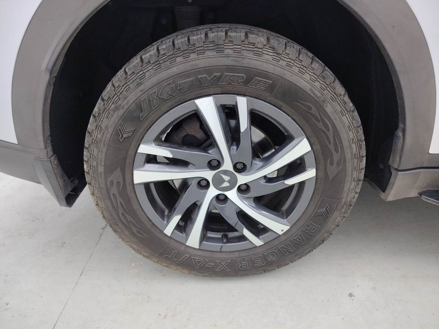 XUV700 image 33 XUV700 image 33