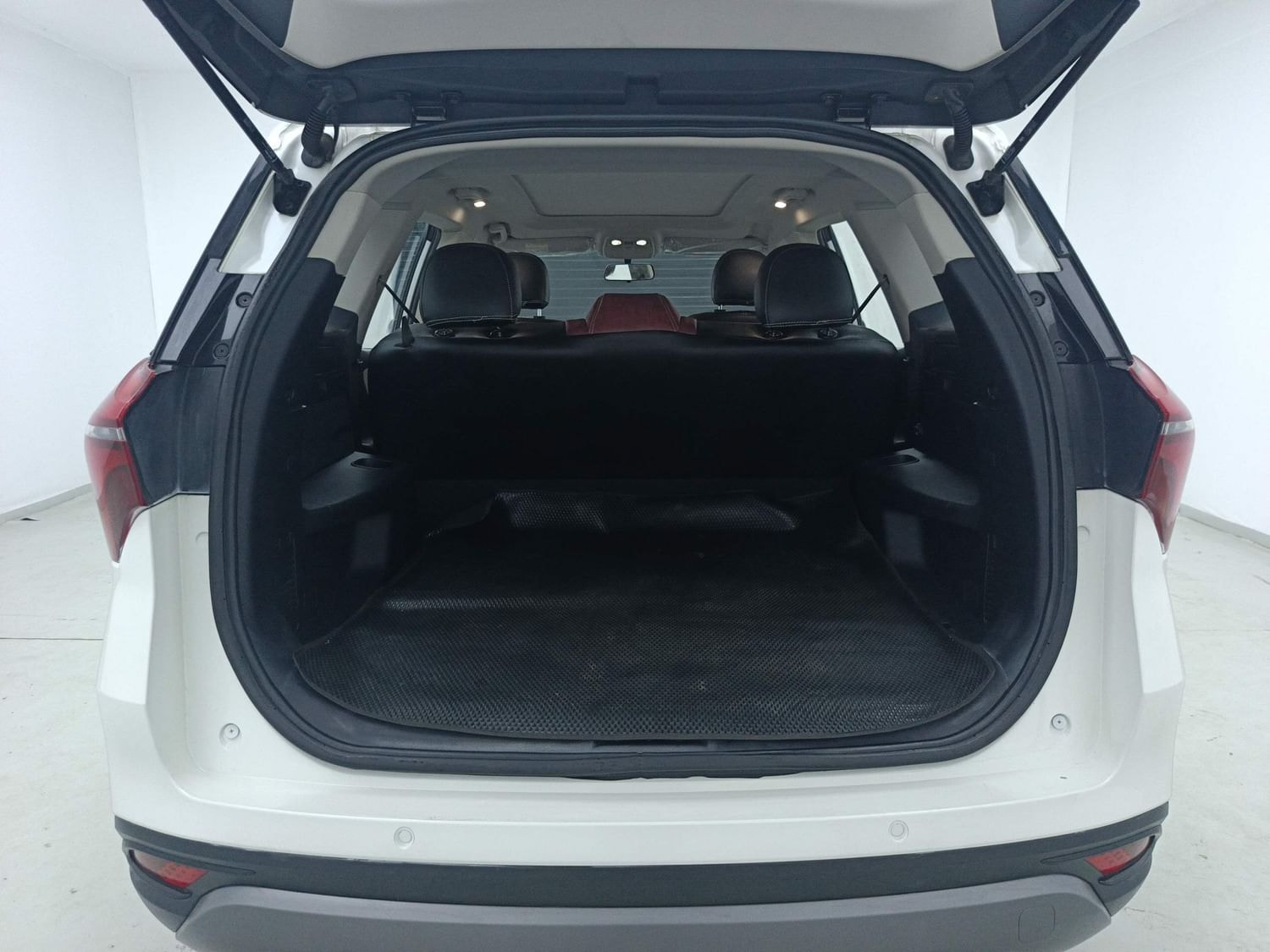 XUV700 image 25 XUV700 image 25