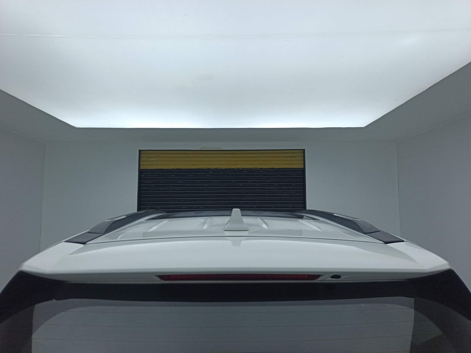 XUV700 image 11 XUV700 image 11