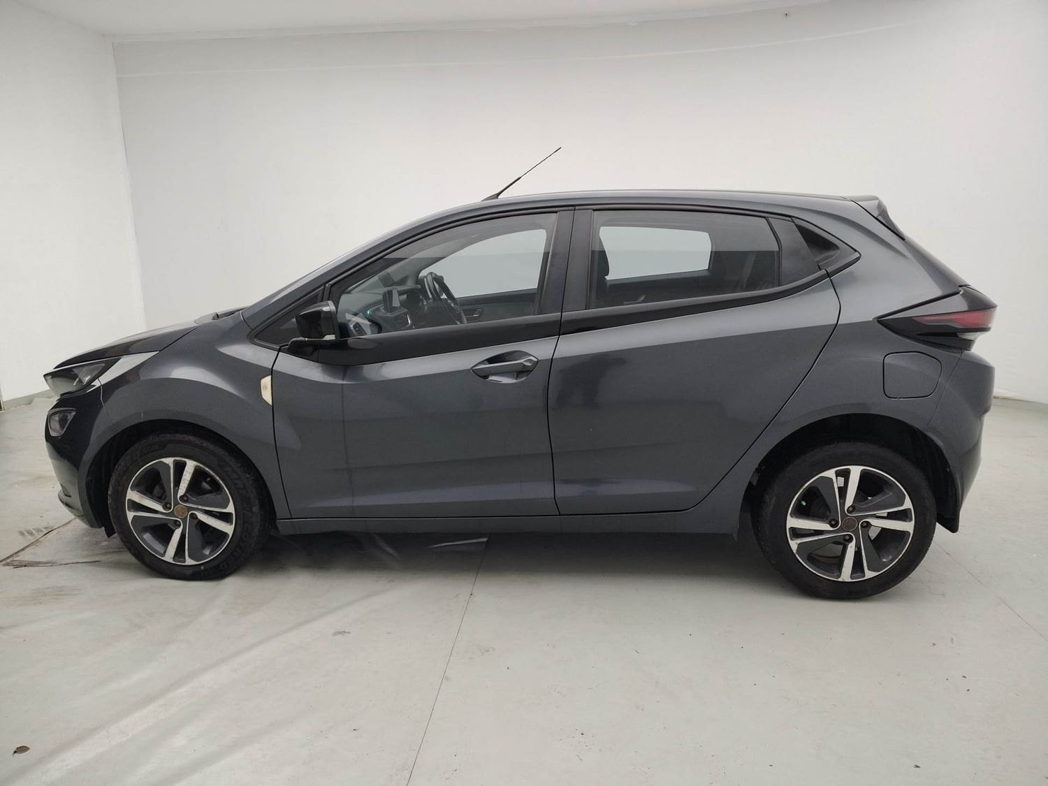 Altroz image 2 Altroz image 2