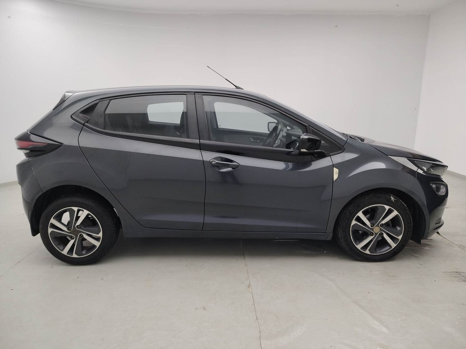 Altroz image 6 Altroz image 6