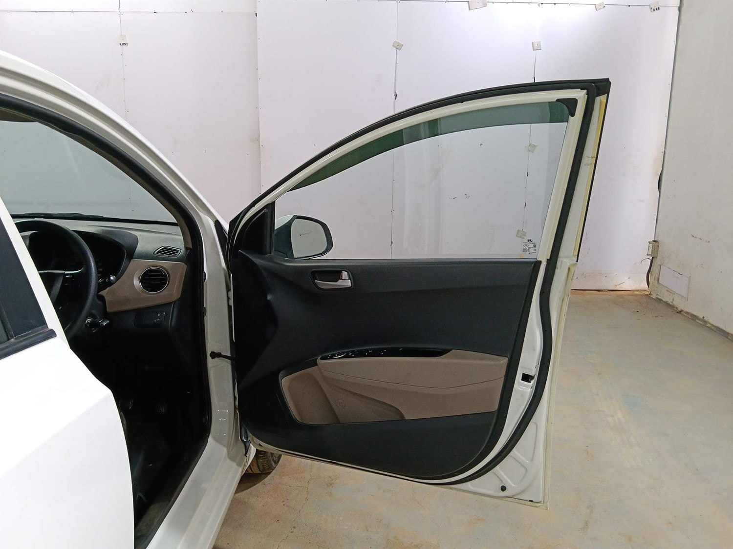 Used 2014 Hyundai Xcent Used 2014 Hyundai Xcent