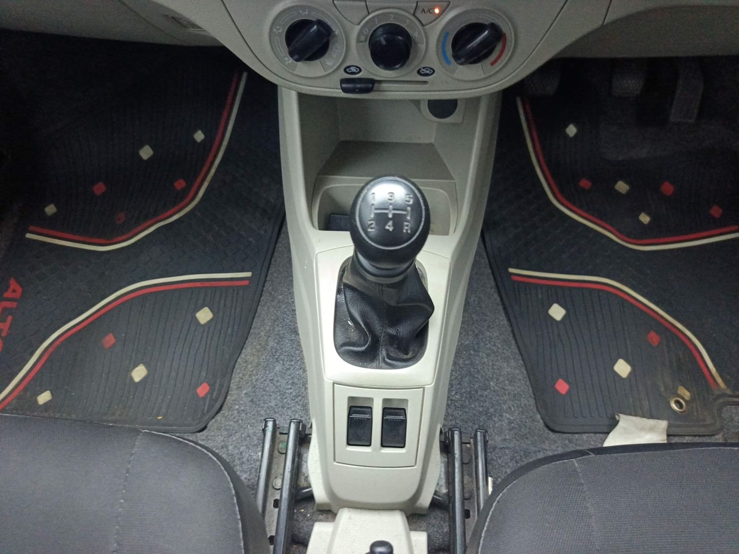 Alto 800 image 16 Alto 800 image 16