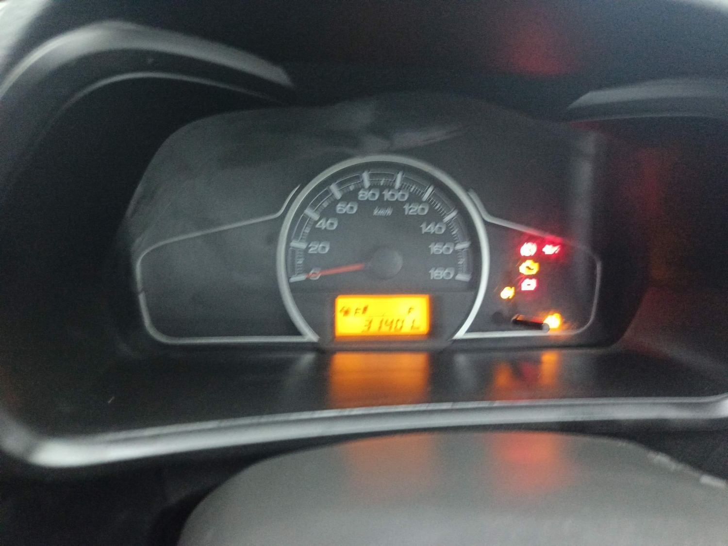 Alto 800 image 15 Alto 800 image 15