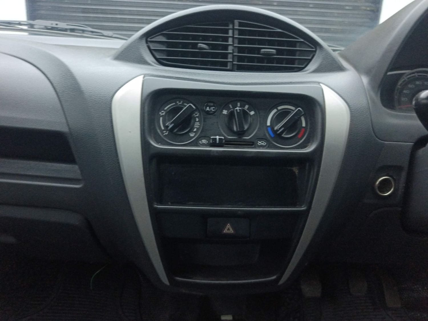 Alto 800 image 13 Alto 800 image 13