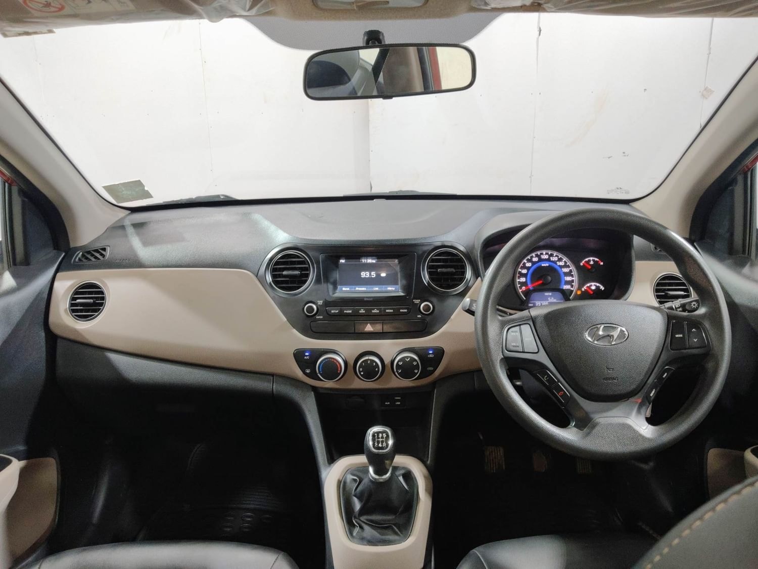 Grand i10 image 12 Grand i10 image 12