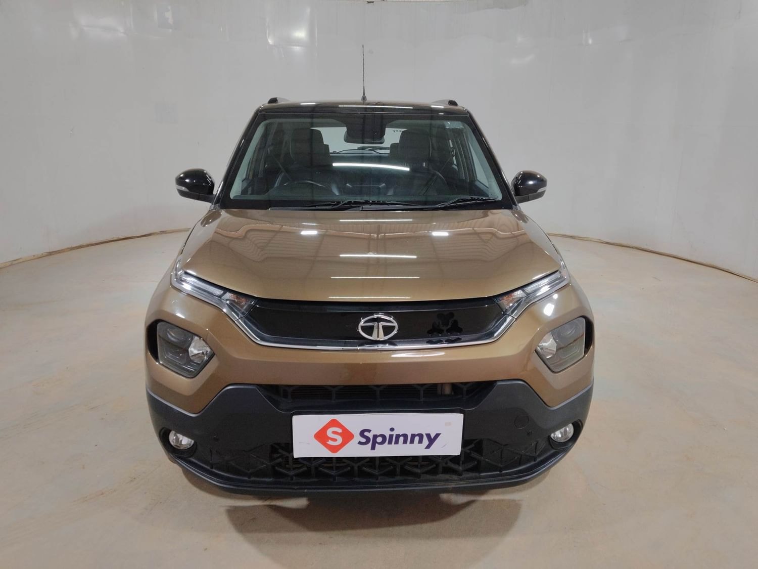 Punch image 8 Punch image 8