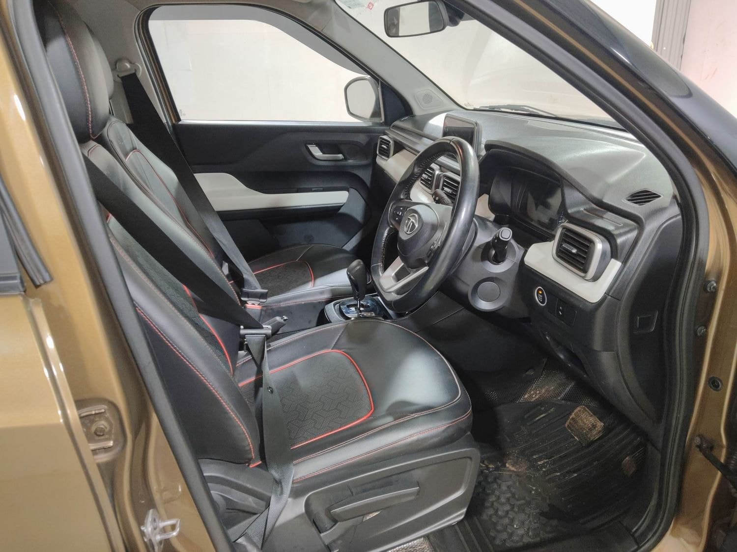 Punch image 17 Punch image 17