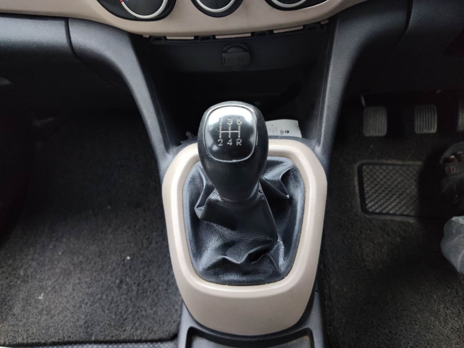 Grand i10 image 16 Grand i10 image 16