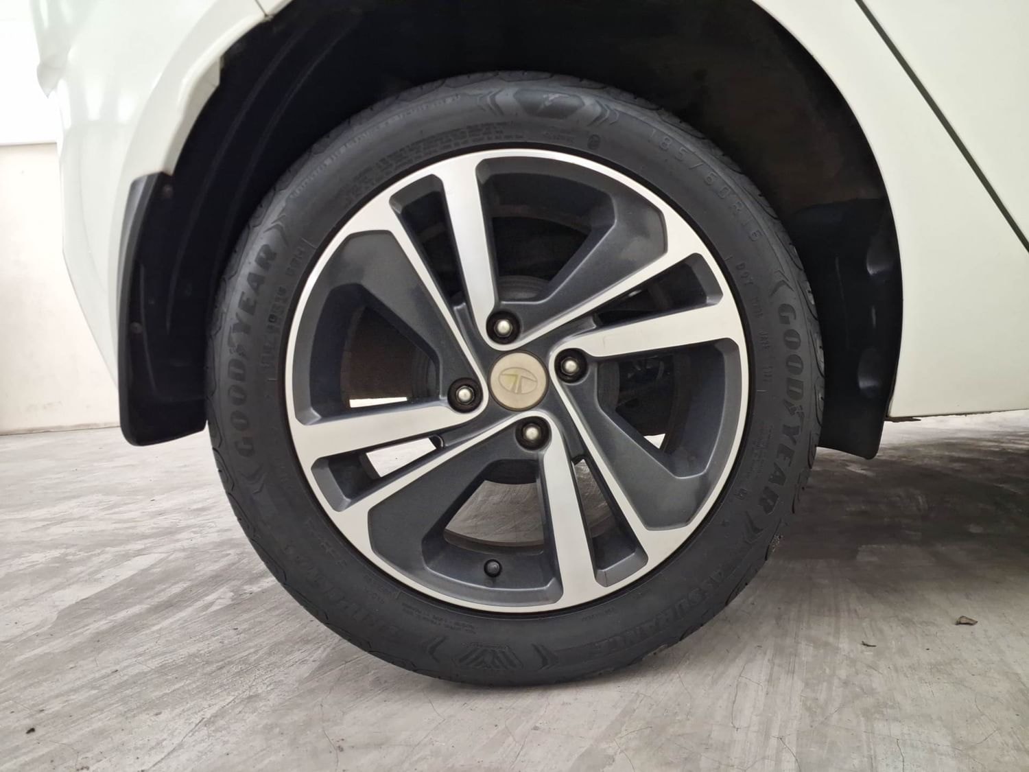 Used 2023 Tata Altroz Used 2023 Tata Altroz