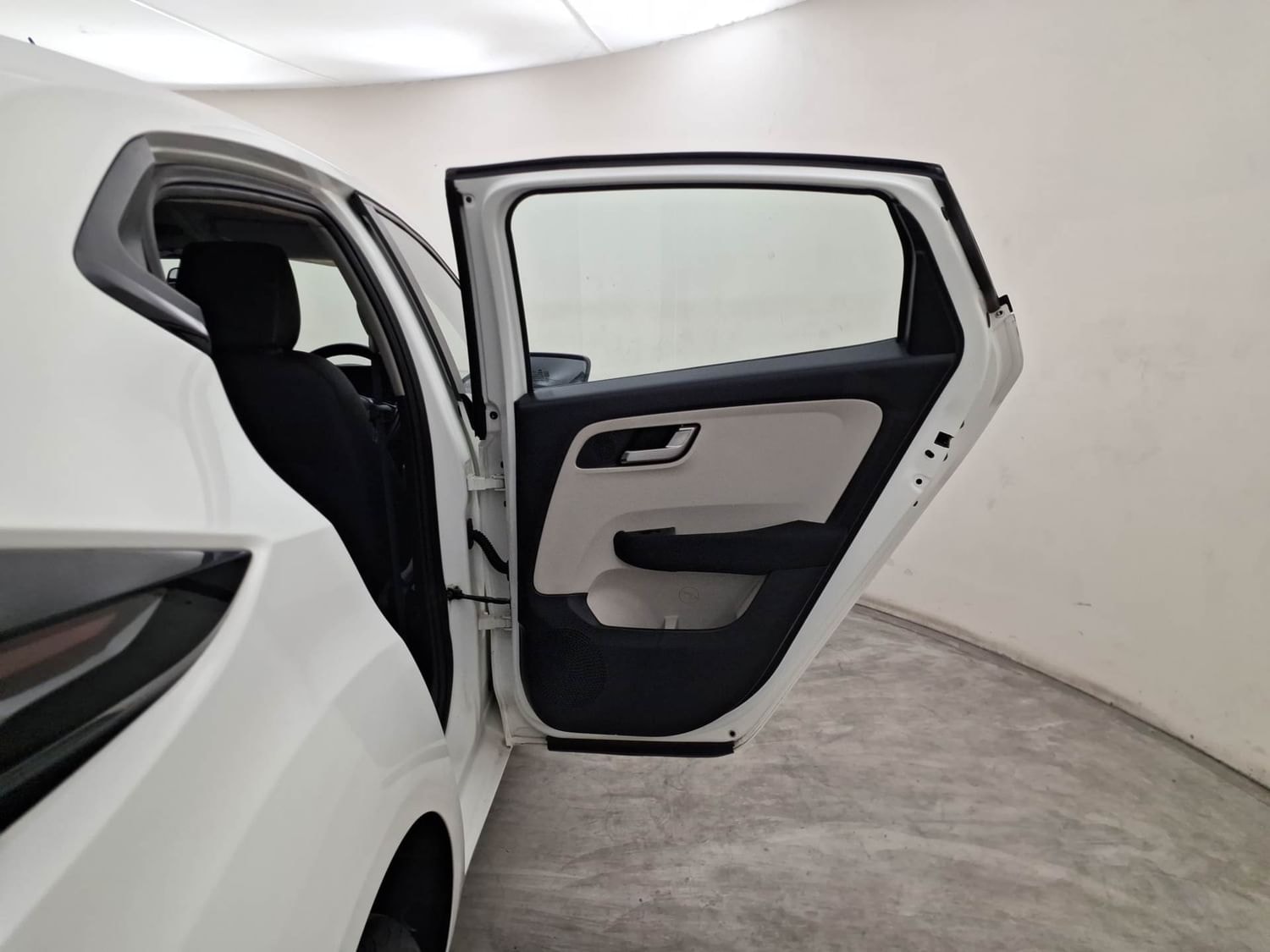 Used 2023 Tata Altroz Used 2023 Tata Altroz