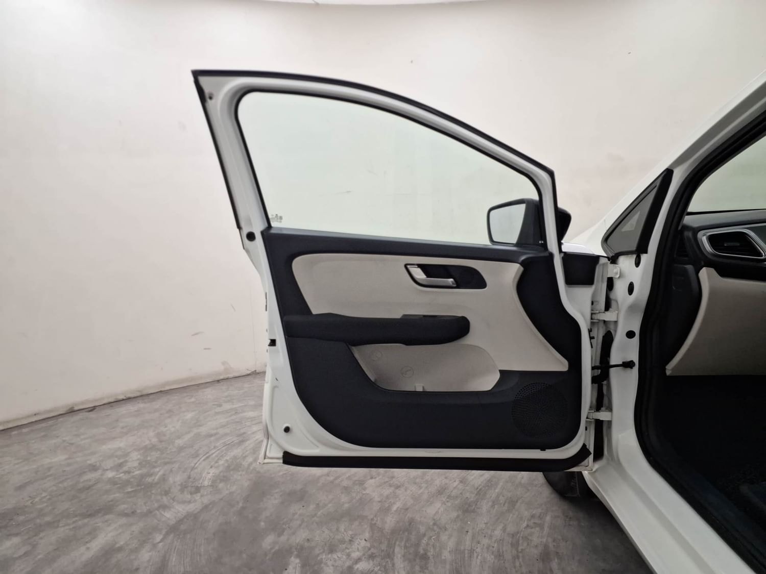 Used 2023 Tata Altroz Used 2023 Tata Altroz