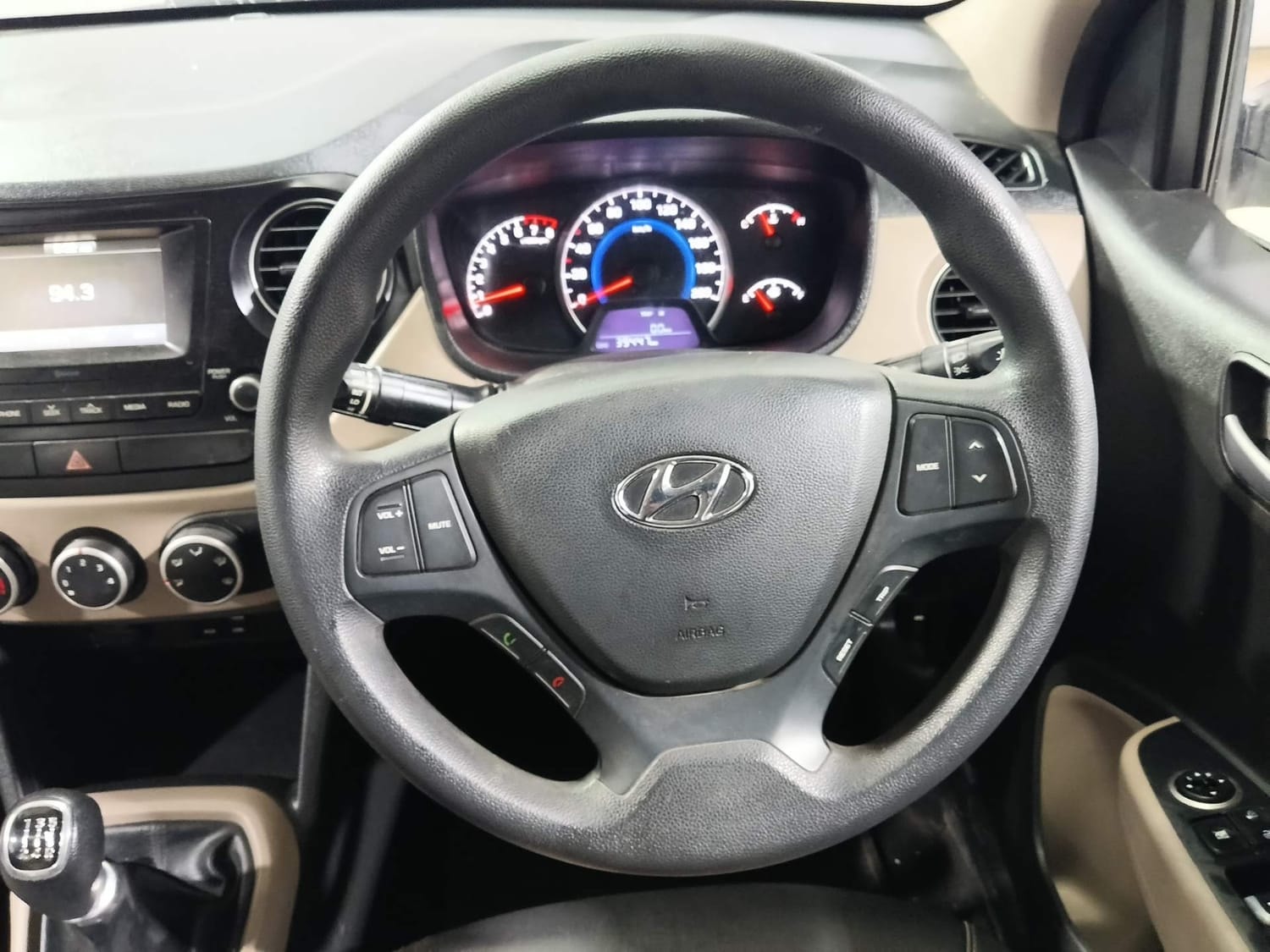 Used 2017 Hyundai Grand i10 Used 2017 Hyundai Grand i10