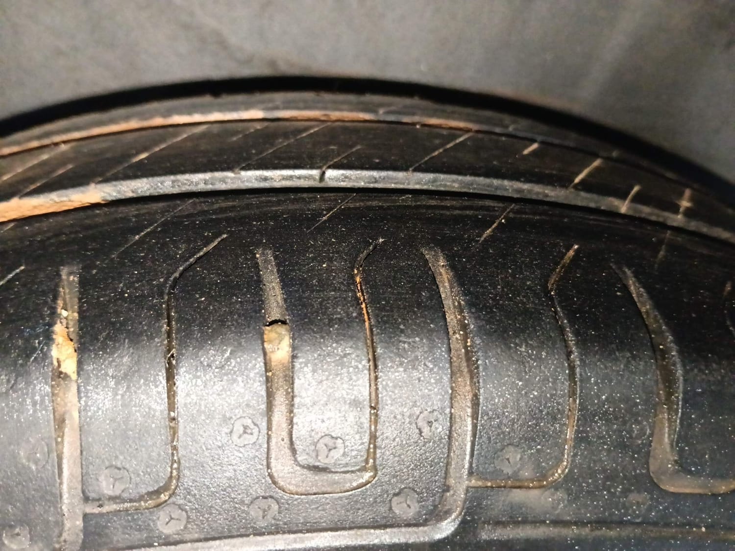 i10 image 37 i10 image 37