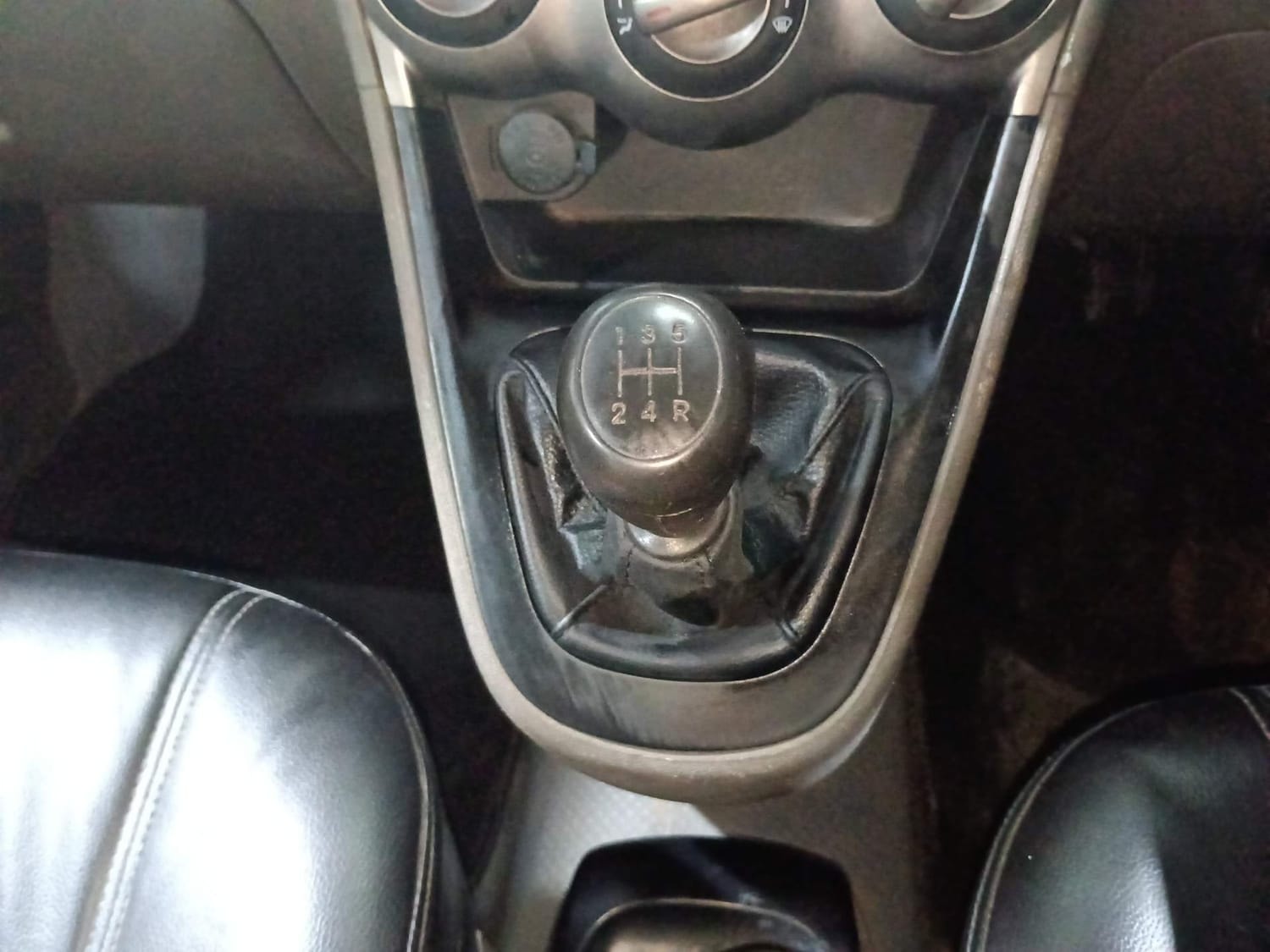 i10 image 16 i10 image 16