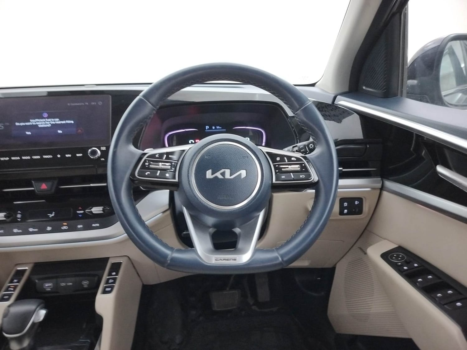 Used 2023 Kia Carens Used 2023 Kia Carens