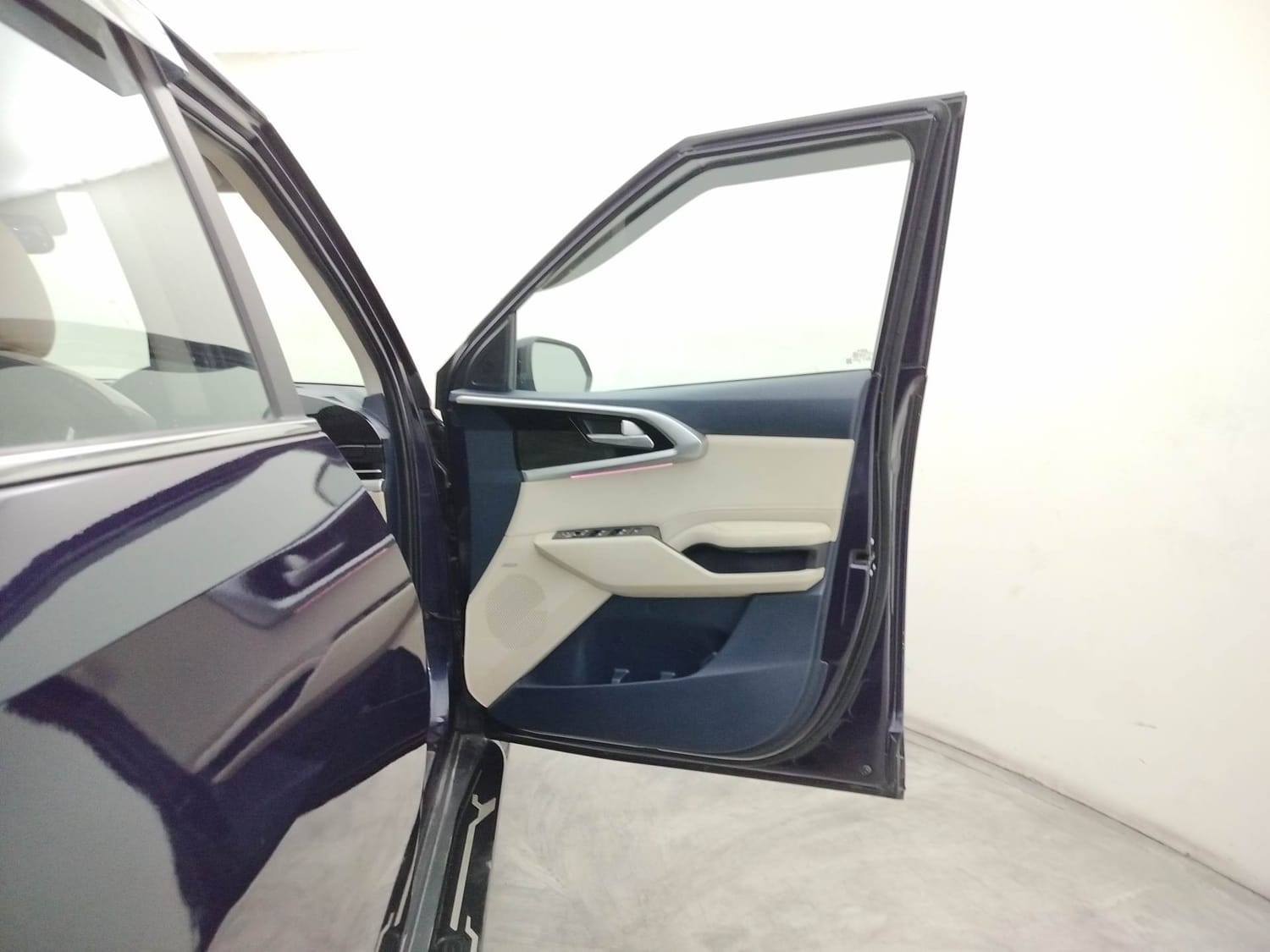 Used 2023 Kia Carens Used 2023 Kia Carens