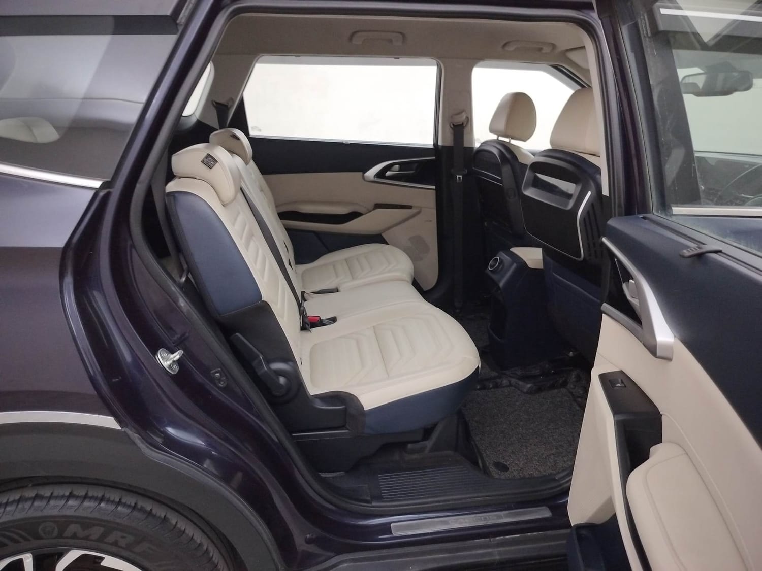 Used 2023 Kia Carens Used 2023 Kia Carens