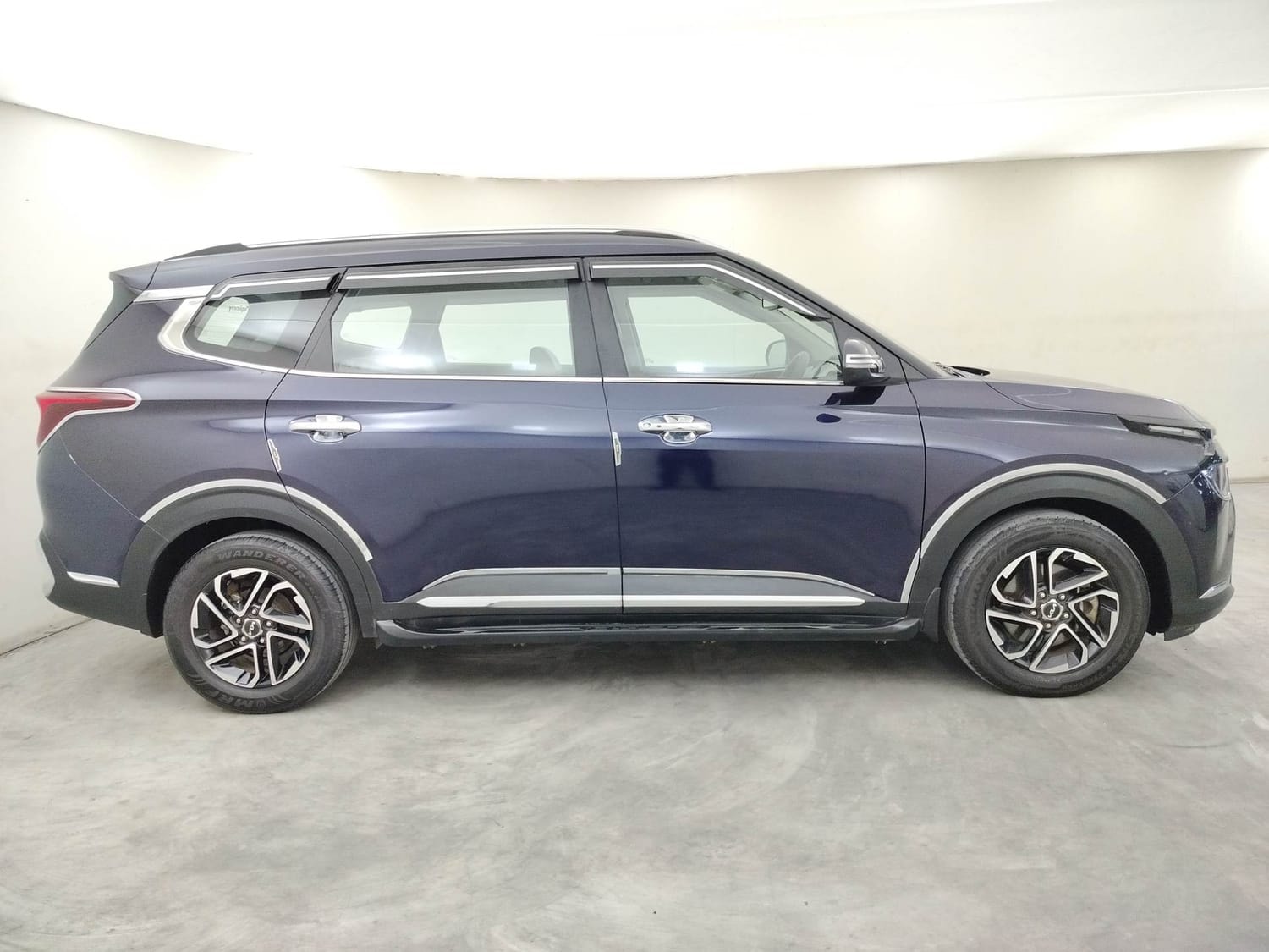 Used 2023 Kia Carens Used 2023 Kia Carens