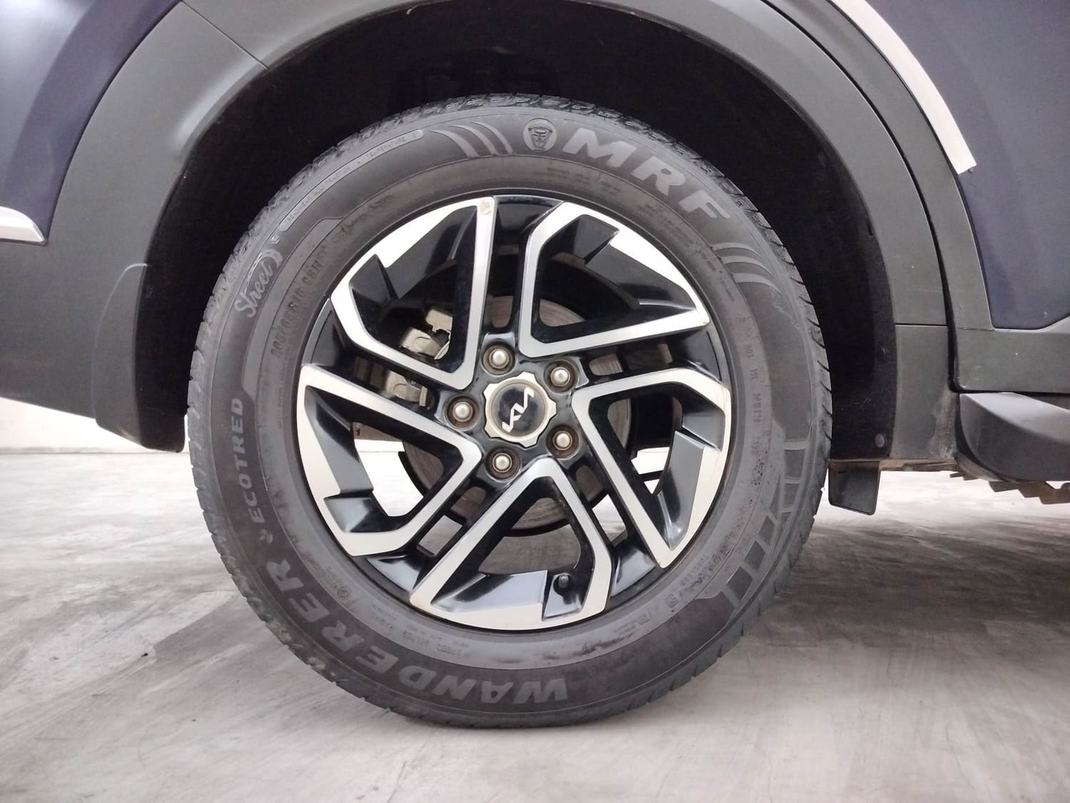 Used 2023 Kia Carens Used 2023 Kia Carens