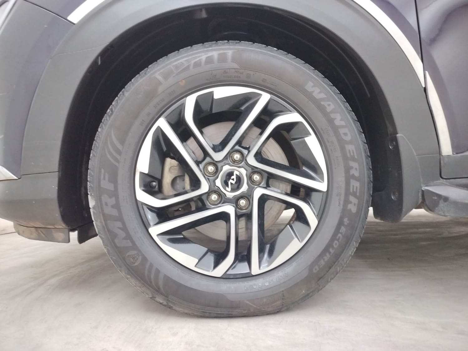 Used 2023 Kia Carens Used 2023 Kia Carens