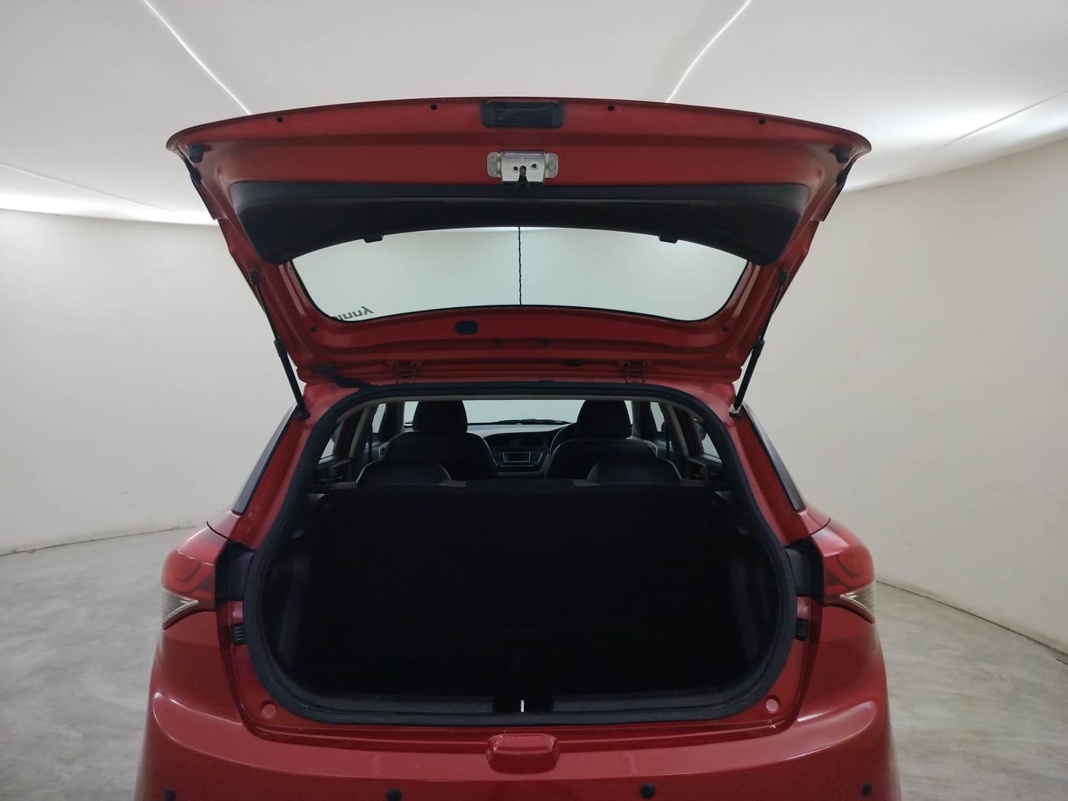 Elite i20 image 24 Elite i20 image 24