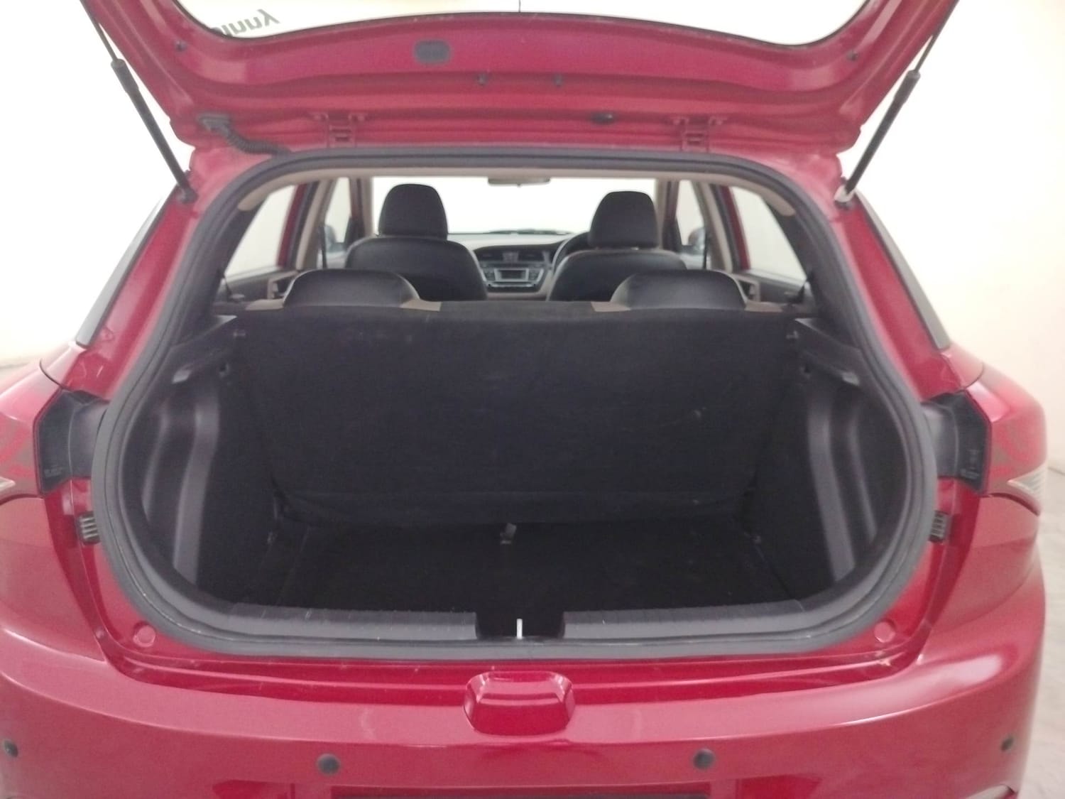 Elite i20 image 25 Elite i20 image 25