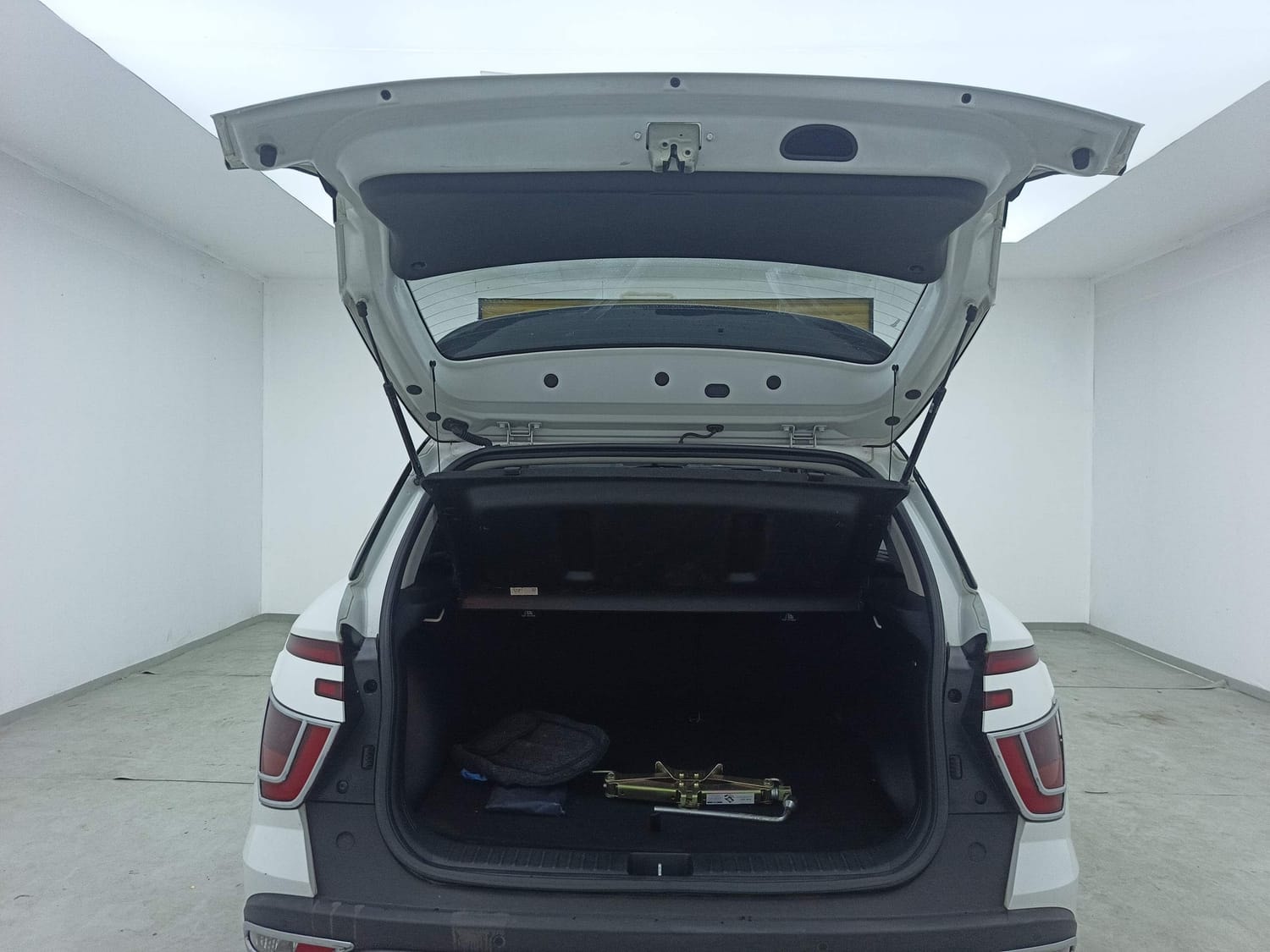 Creta image 24 Creta image 24