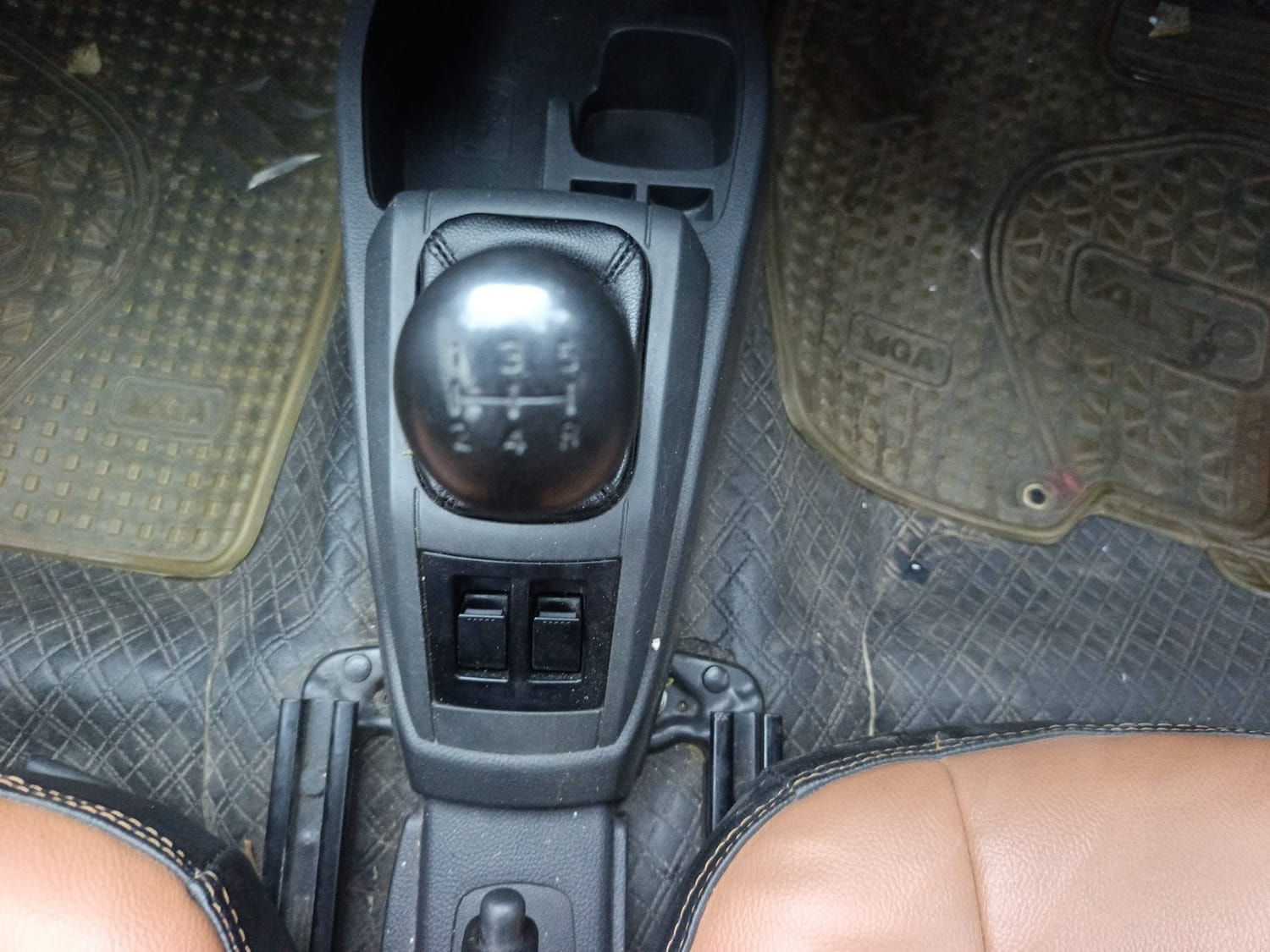 Alto 800 image 16 Alto 800 image 16