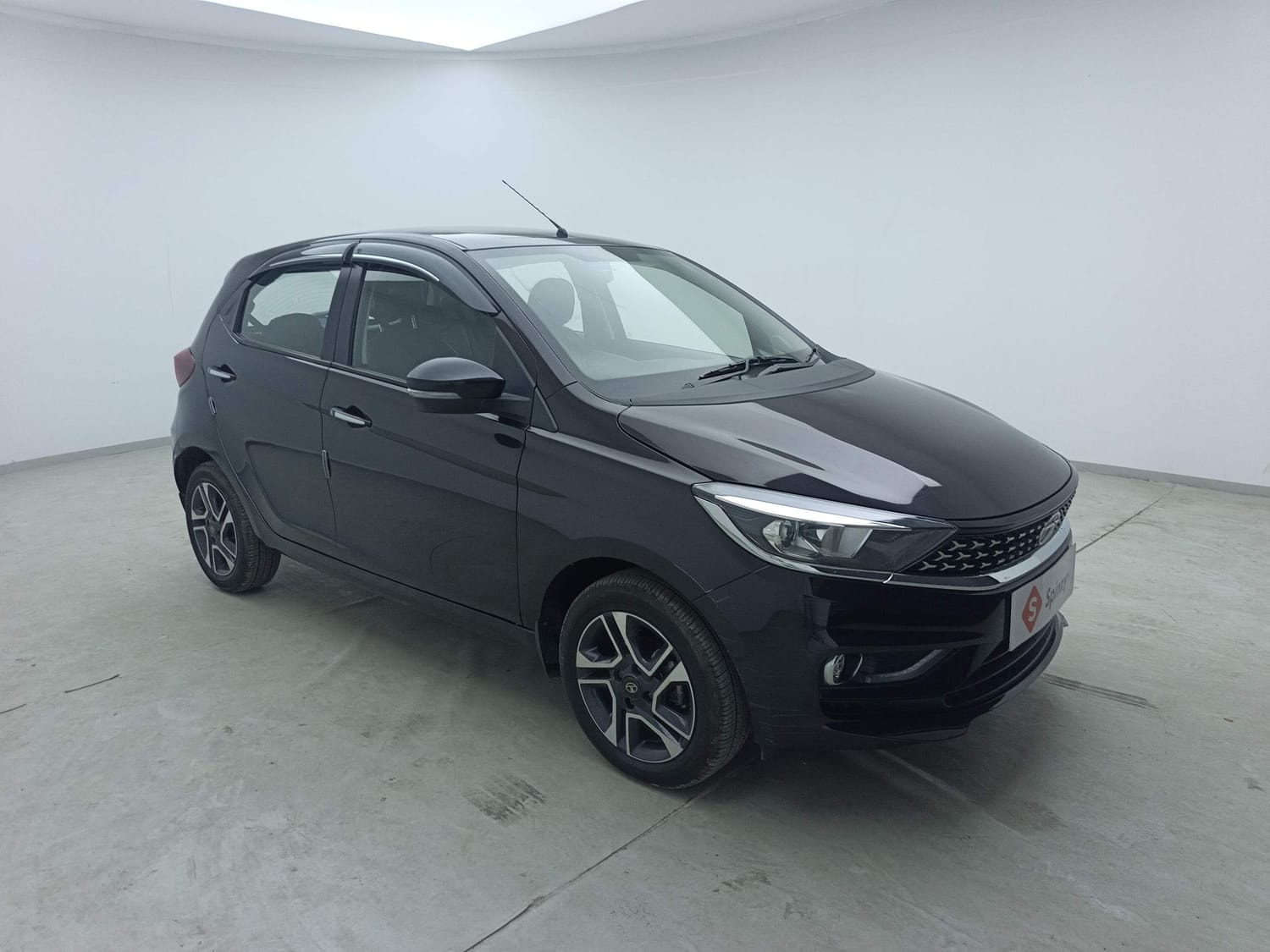 Tiago image 7 Tiago image 7