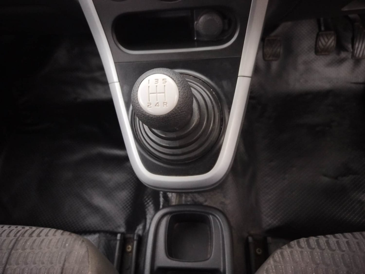 Ritz image 16 Ritz image 16