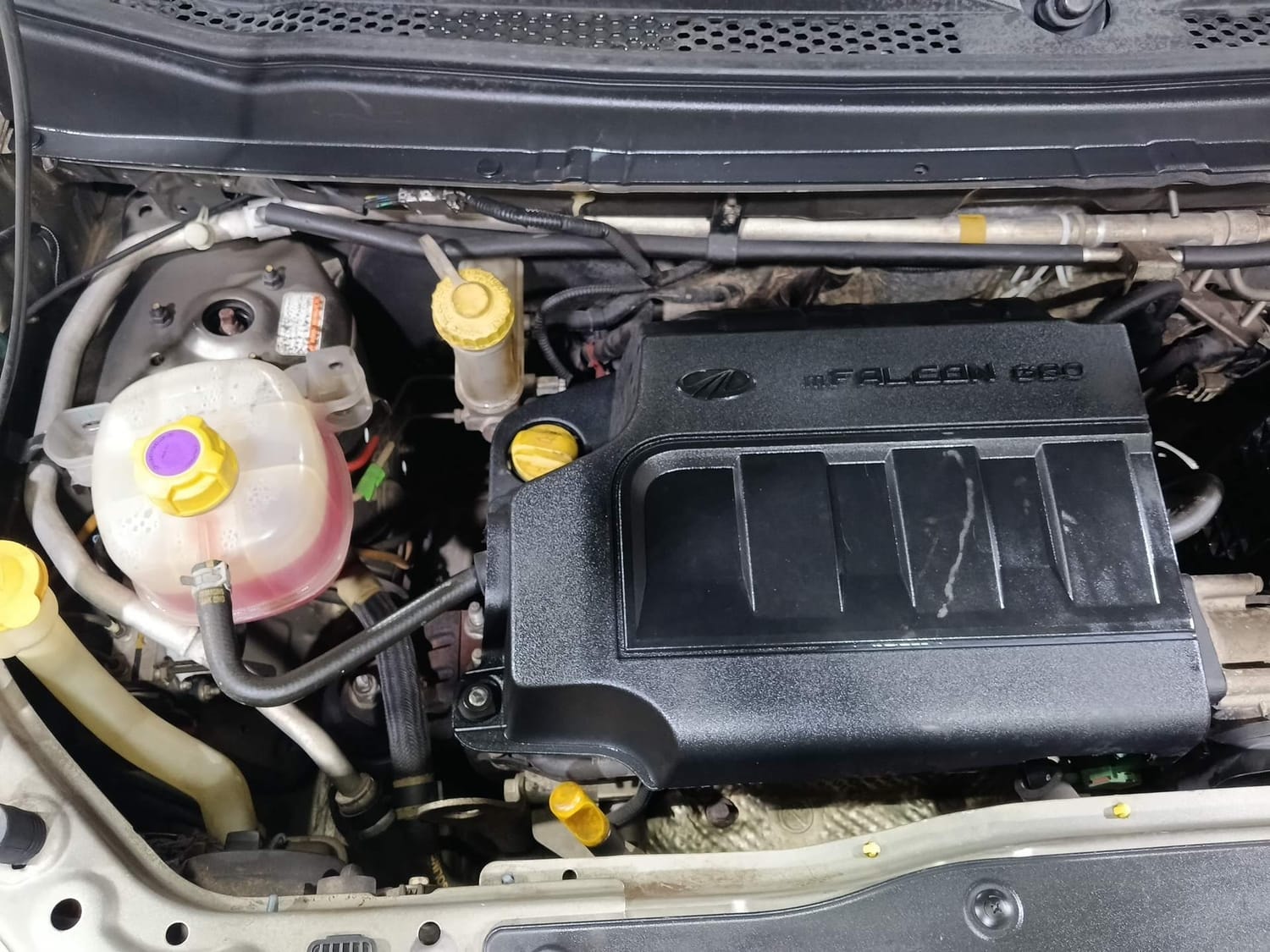 Used 2018 Mahindra KUV100 Used 2018 Mahindra KUV100