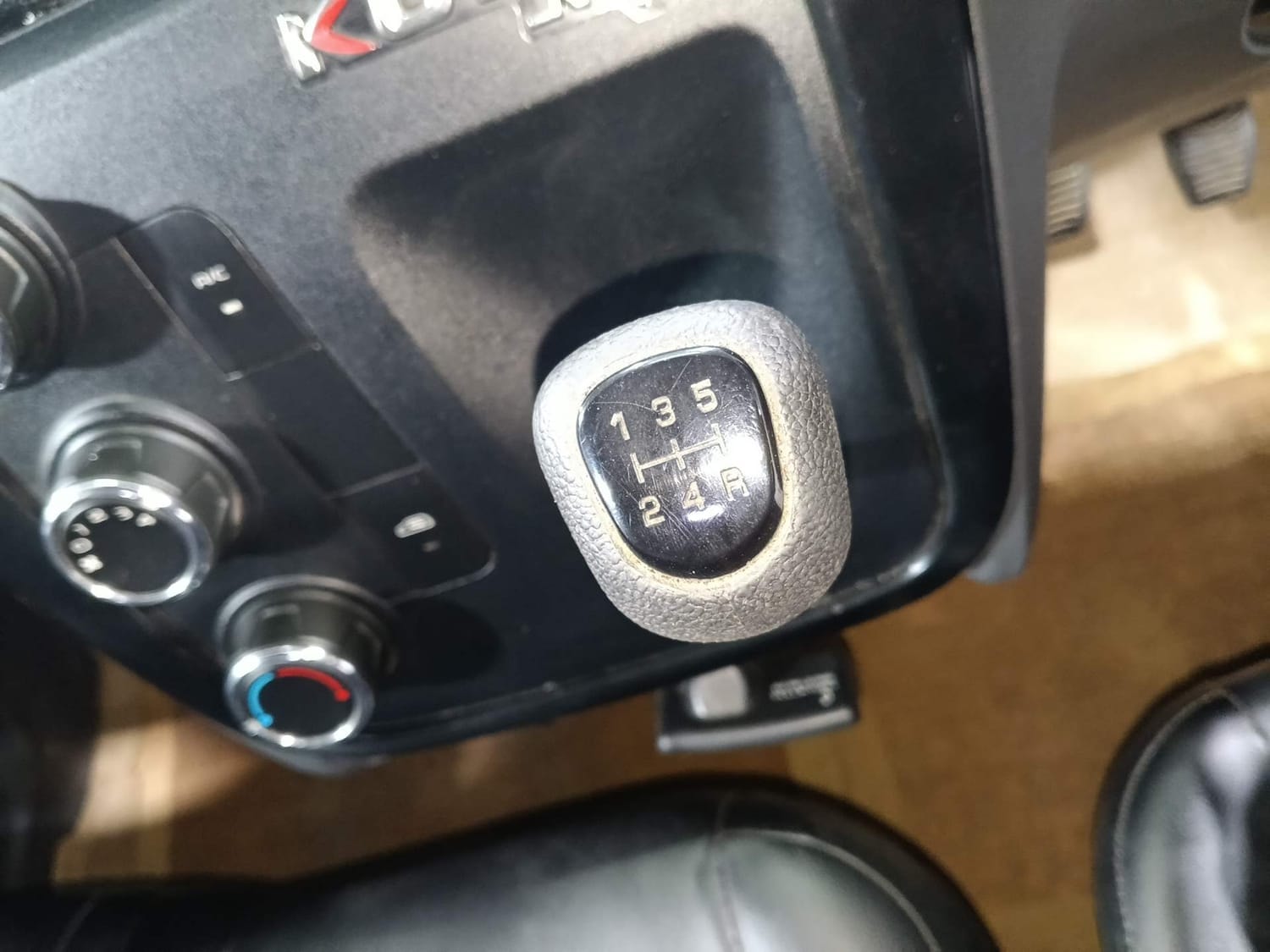 Used 2018 Mahindra KUV100 Used 2018 Mahindra KUV100