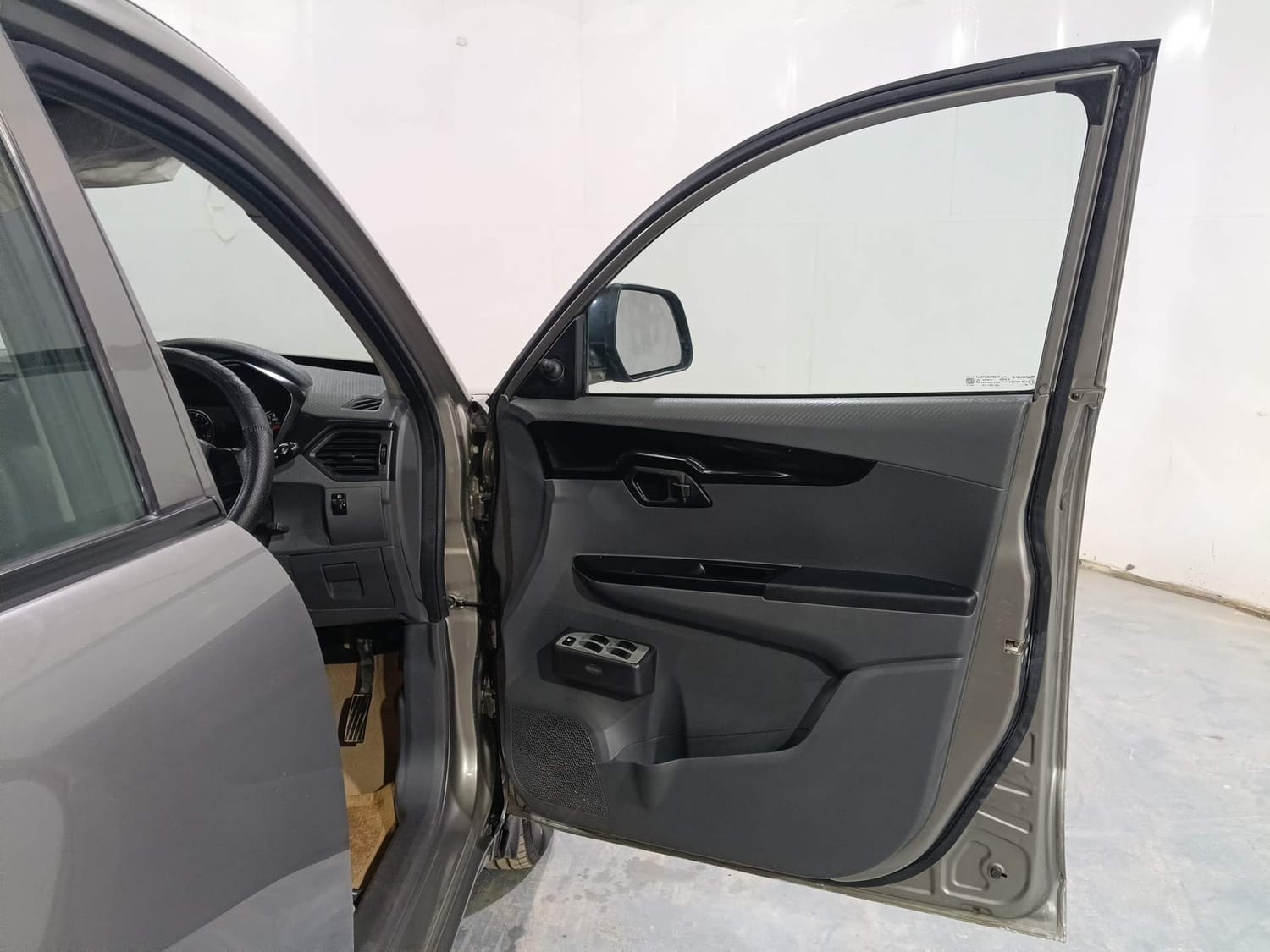 Used 2018 Mahindra KUV100 Used 2018 Mahindra KUV100