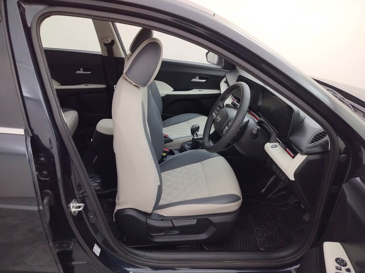 Used 2023 Hyundai Verna Used 2023 Hyundai Verna