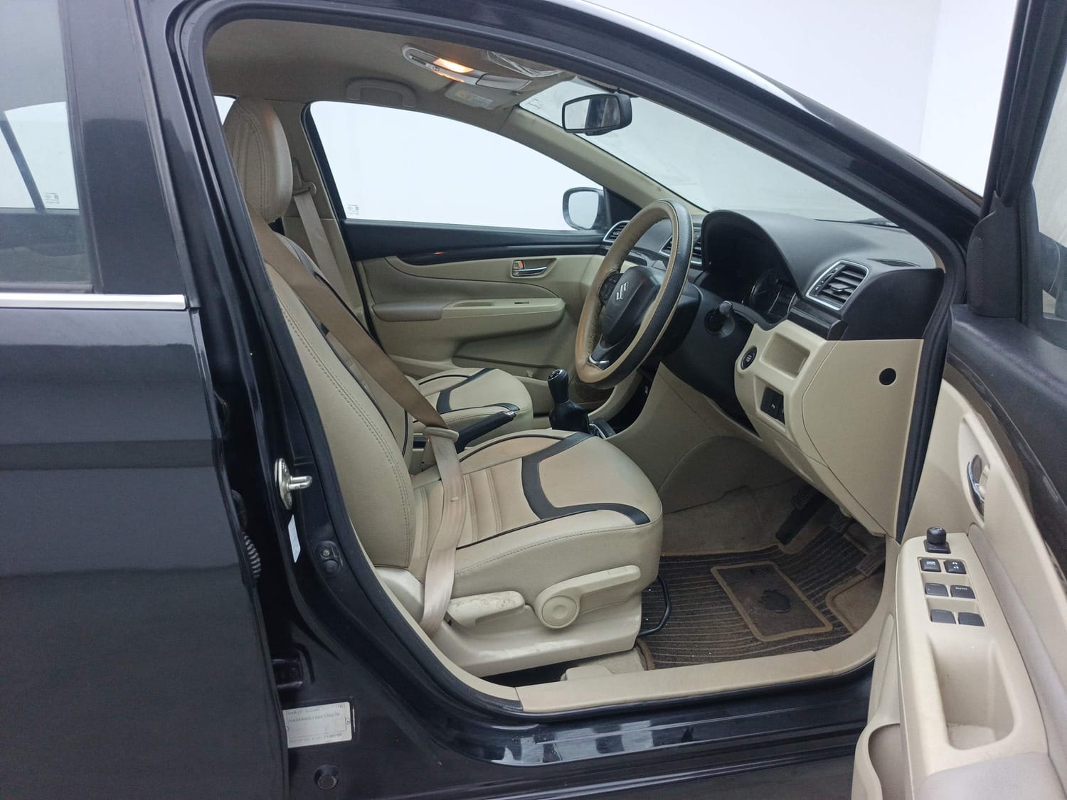 Ciaz image 17 Ciaz image 17