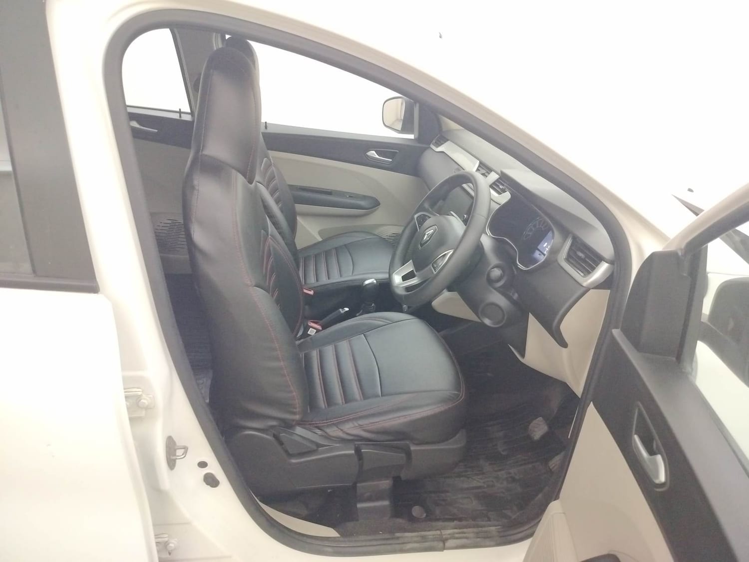 Used 2022 Renault Triber Used 2022 Renault Triber