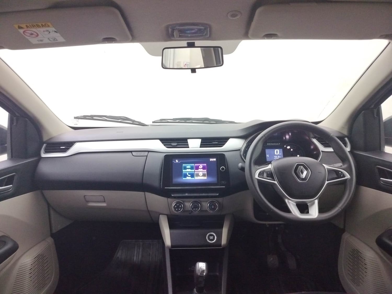 Used 2022 Renault Triber Used 2022 Renault Triber