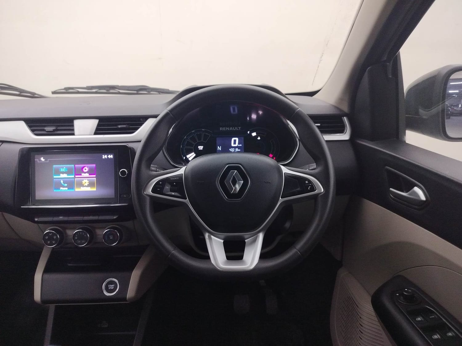 Used 2022 Renault Triber Used 2022 Renault Triber