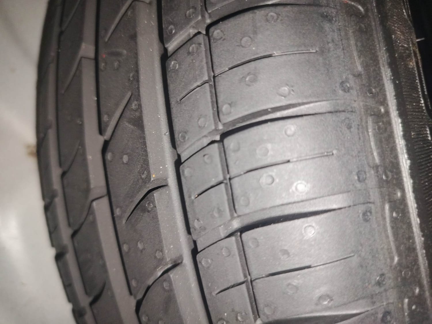 Exter image 40 Exter image 40