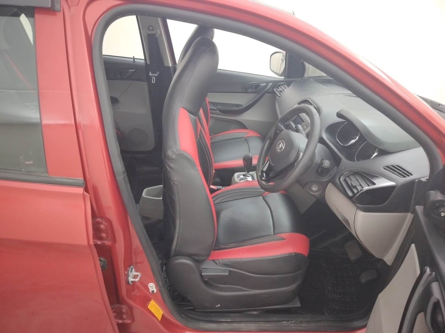 Used 2018 Tata Tiago Used 2018 Tata Tiago