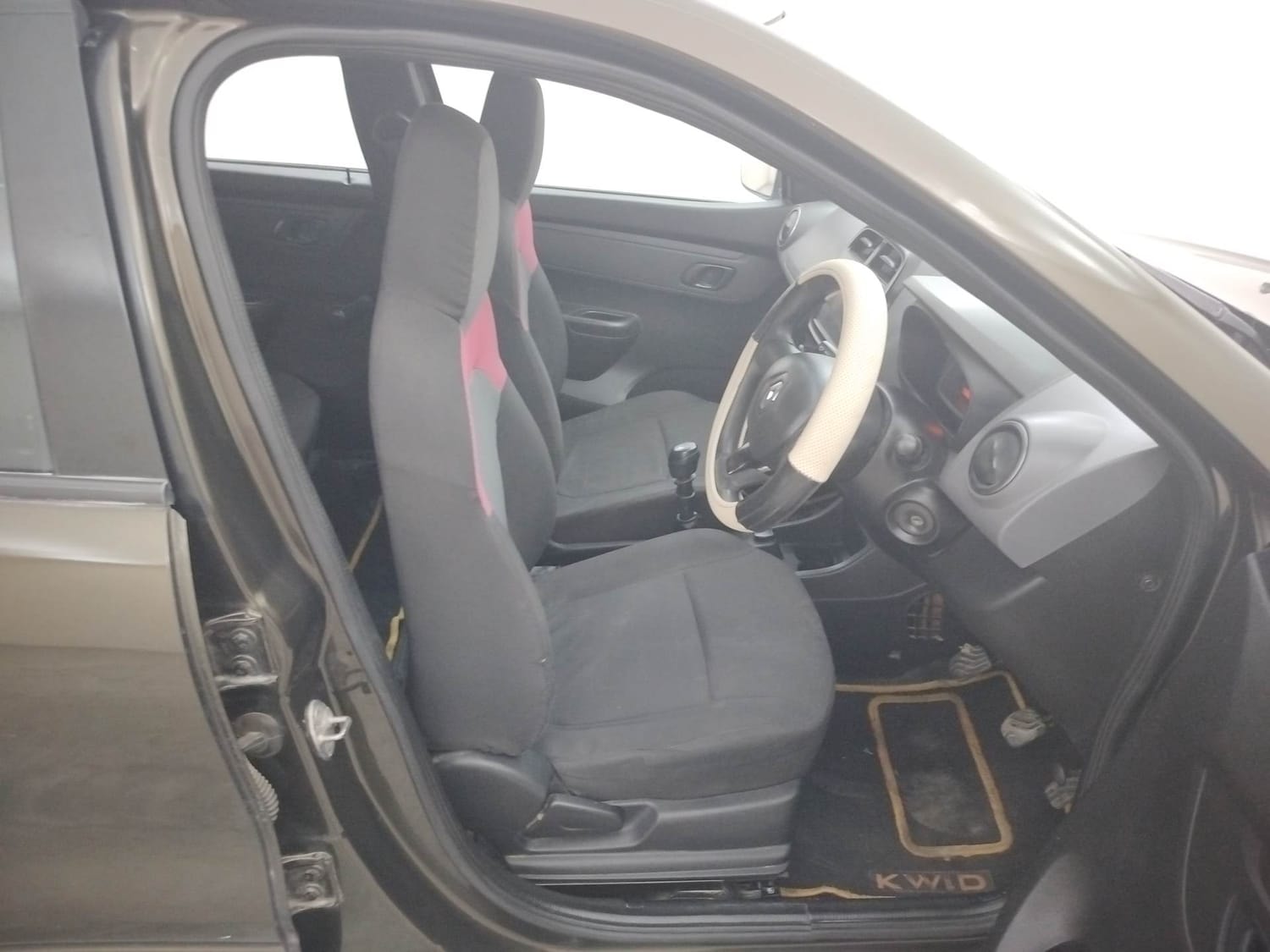 Kwid image 17 Kwid image 17