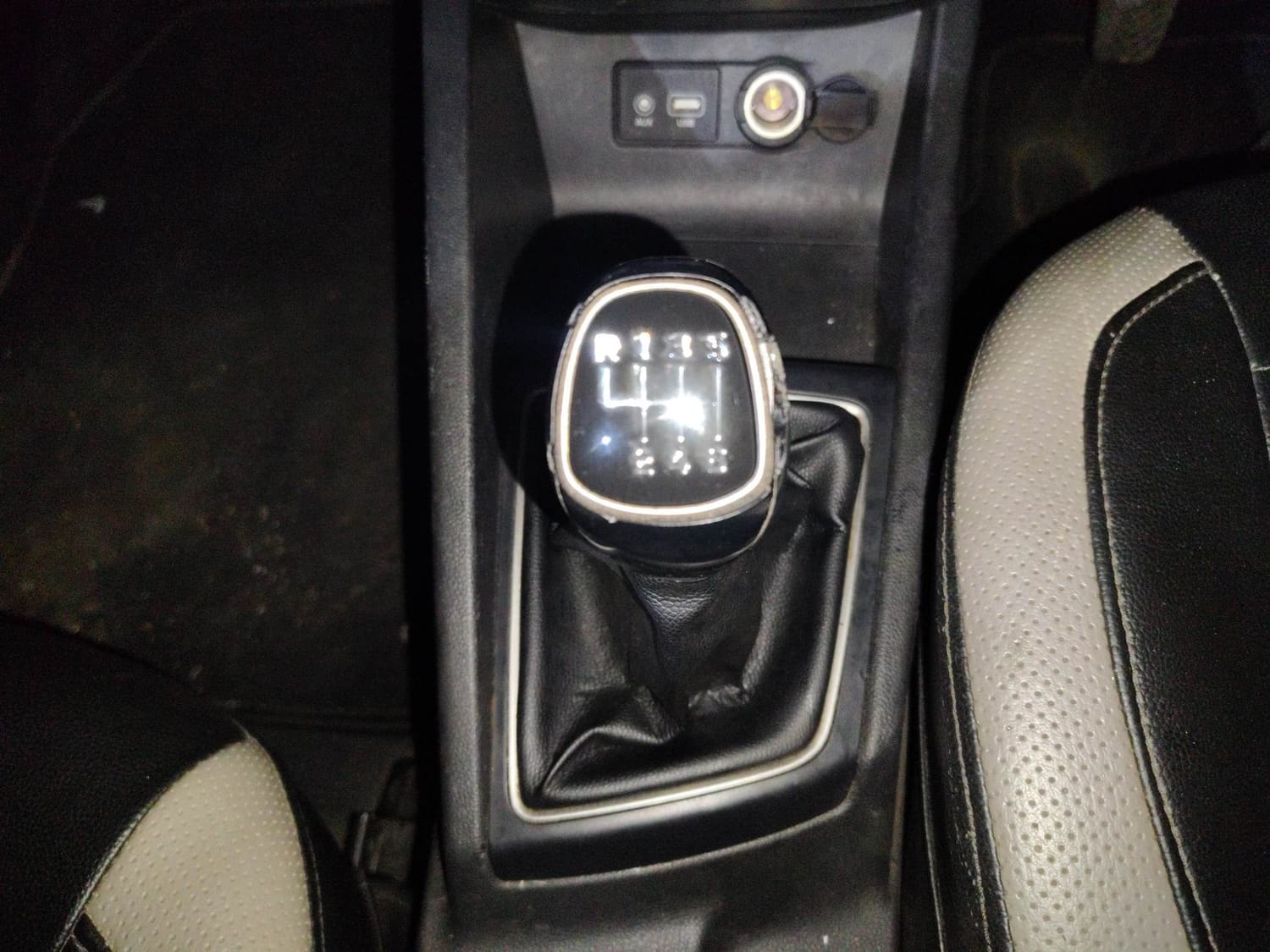 Elite i20 image 16 Elite i20 image 16