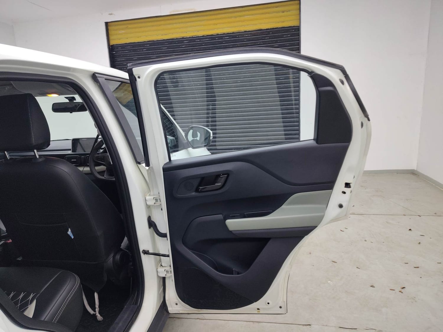 Punch image 20 Punch image 20